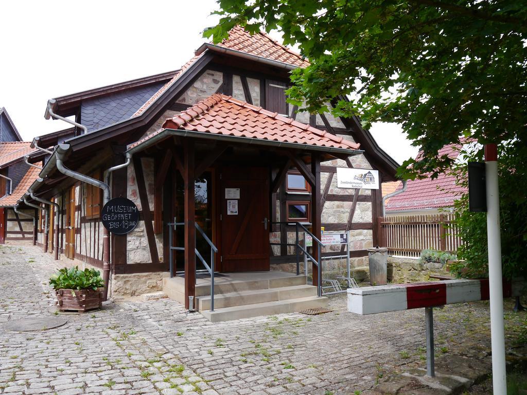 Cafe Im Hof- Bed & Breakfast Streufdorf 外观 照片