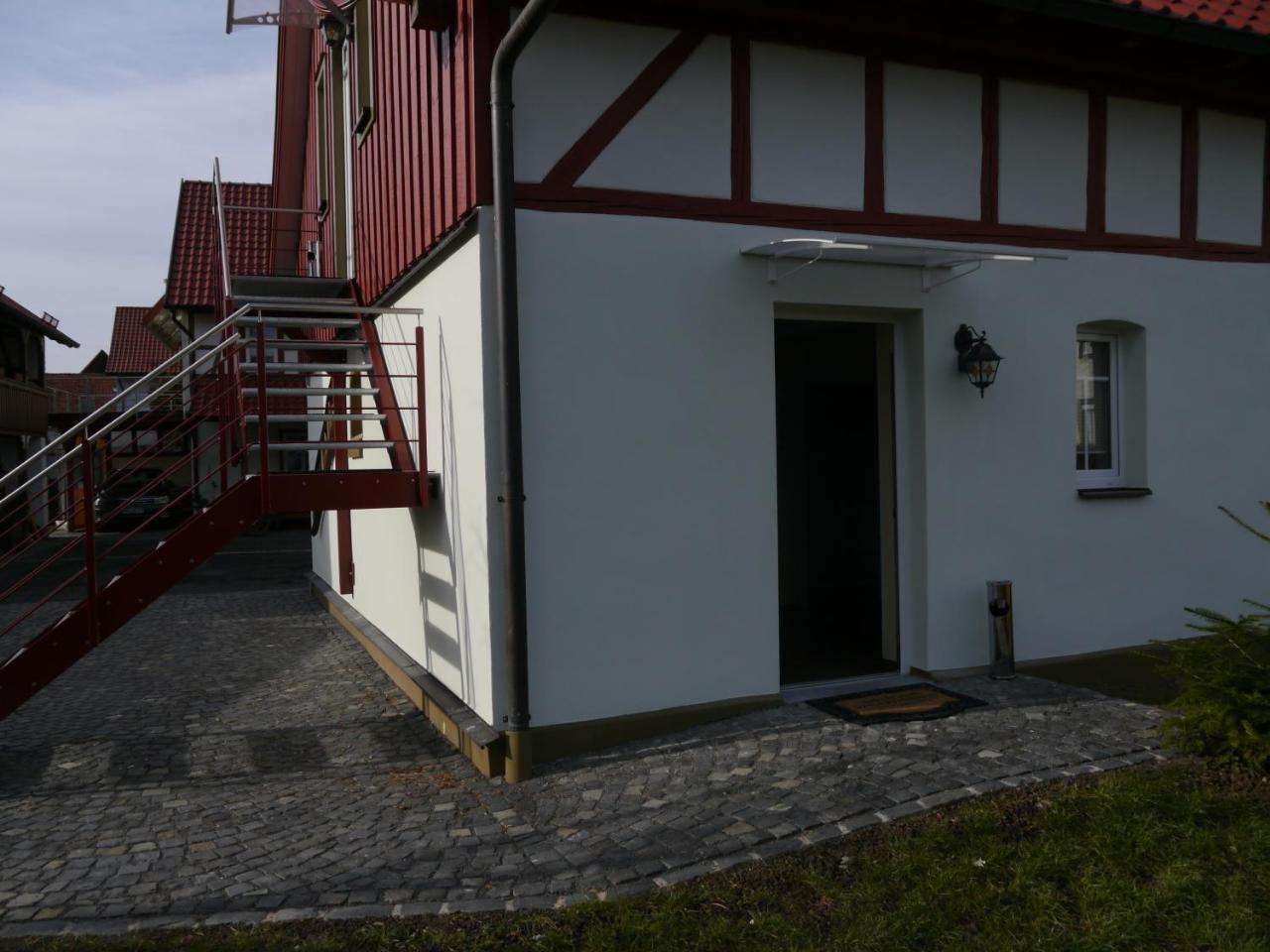 Cafe Im Hof- Bed & Breakfast Streufdorf 外观 照片