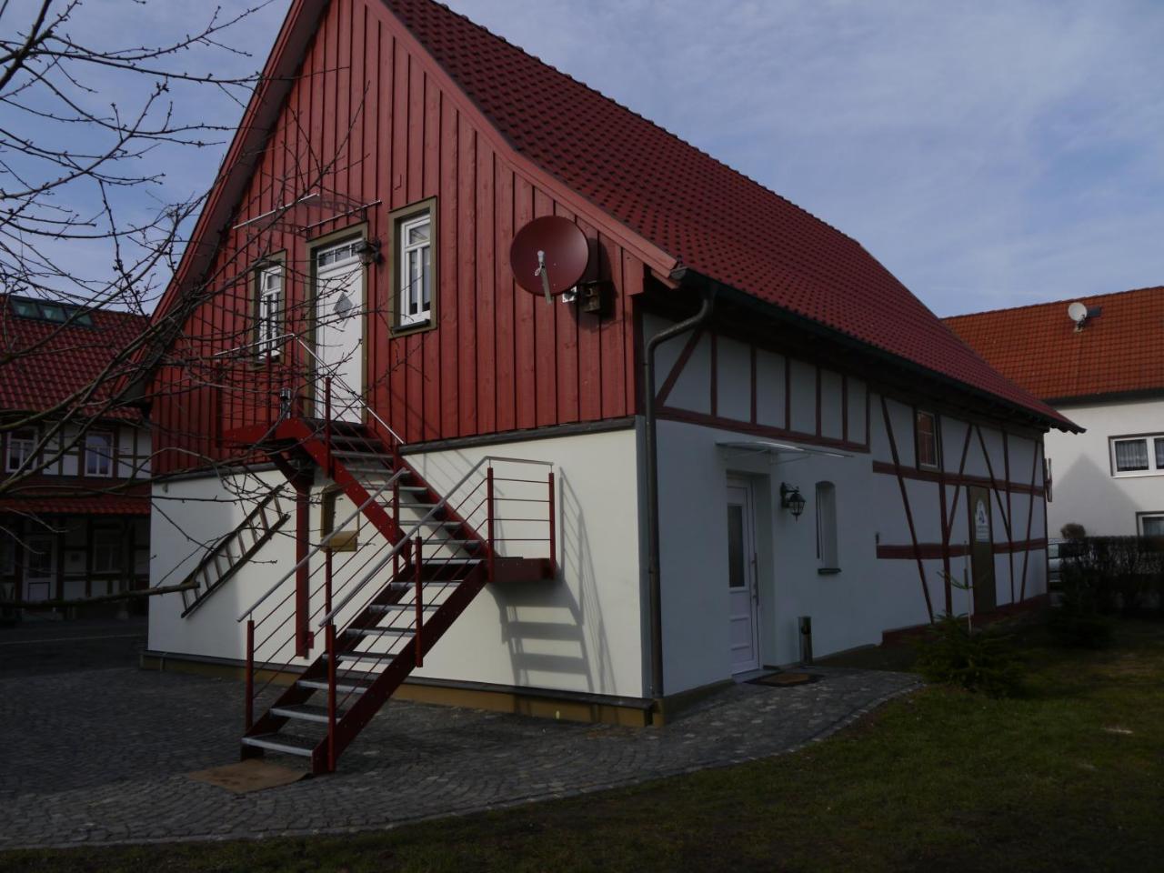 Cafe Im Hof- Bed & Breakfast Streufdorf 外观 照片